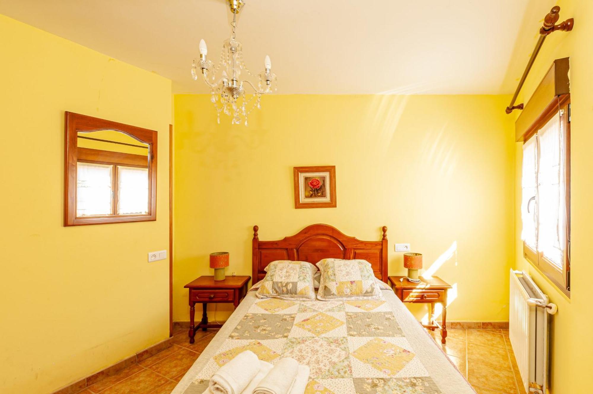 Apartamentos La Regoria 阿里纳斯·德·卡伯瑞勒斯 外观 照片