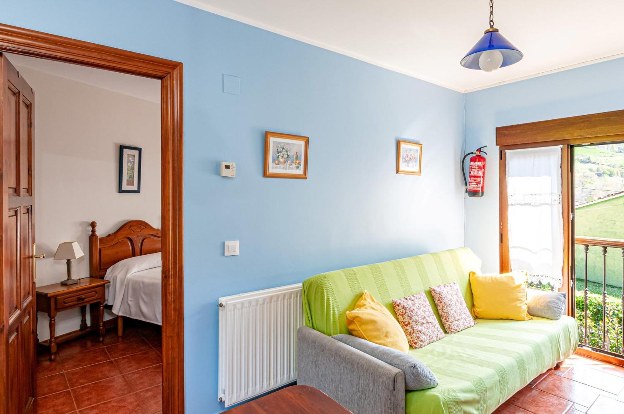 Apartamentos La Regoria 阿里纳斯·德·卡伯瑞勒斯 外观 照片