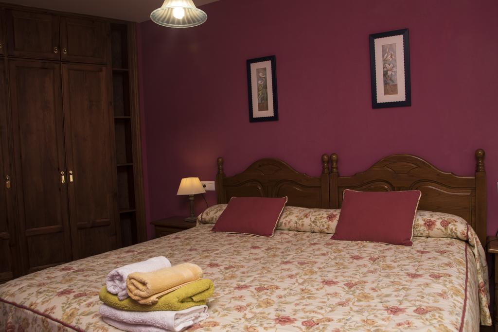 Apartamentos La Regoria 阿里纳斯·德·卡伯瑞勒斯 外观 照片