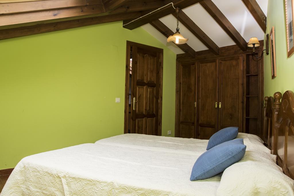 Apartamentos La Regoria 阿里纳斯·德·卡伯瑞勒斯 外观 照片